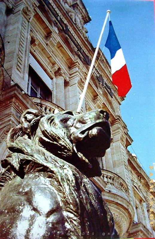 PA b- 037- Hotel de ville.JPG